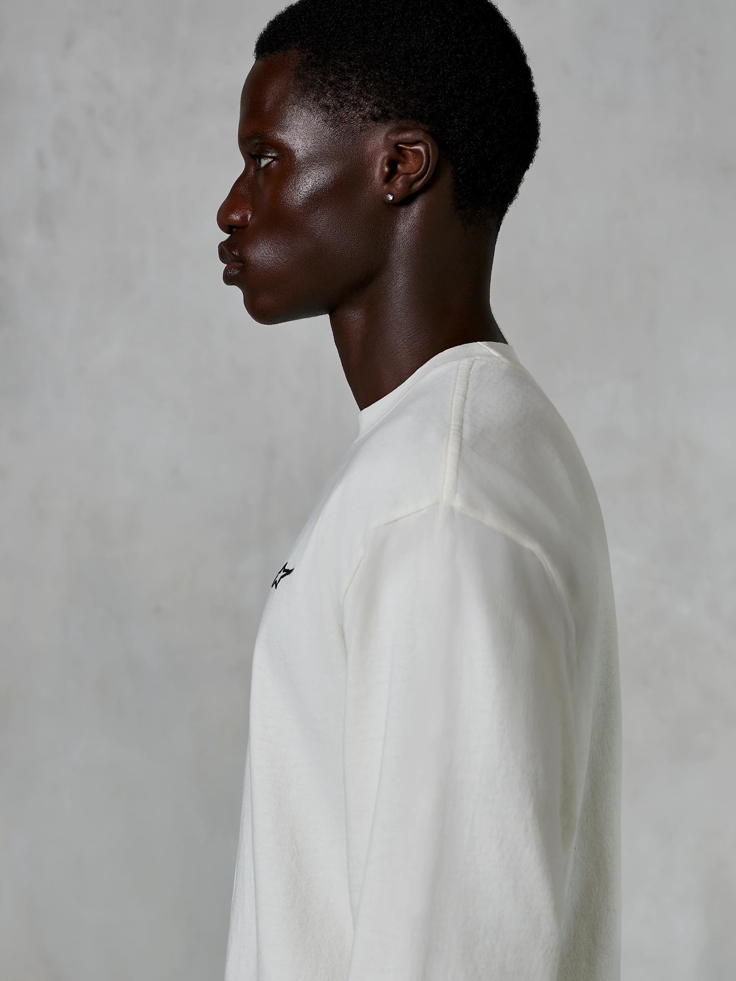 Essentials Ageless T-shirt - Image 3